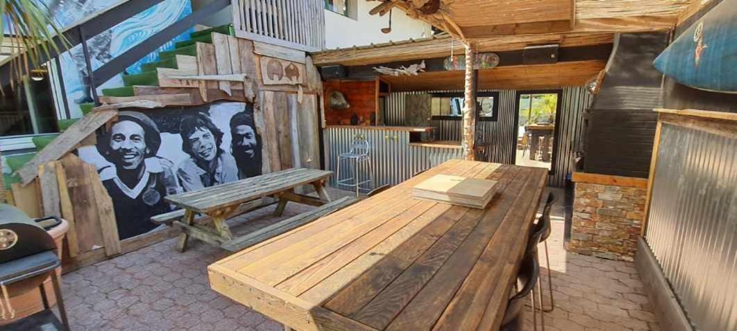 Carwyns Surf House Hostel Seignosse Exterior photo