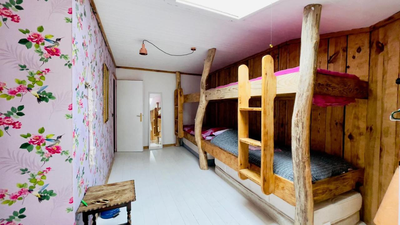 Carwyns Surf House Hostel Seignosse Exterior photo