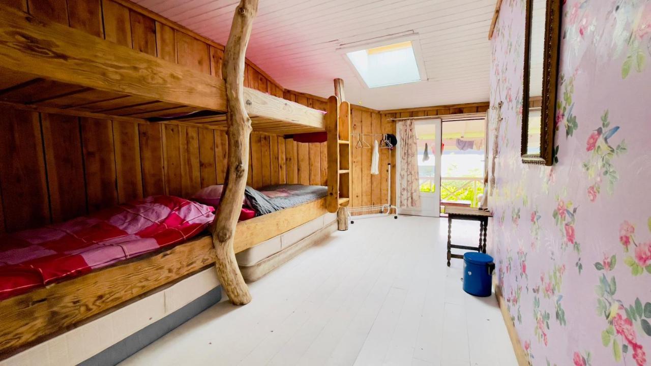 Carwyns Surf House Hostel Seignosse Exterior photo