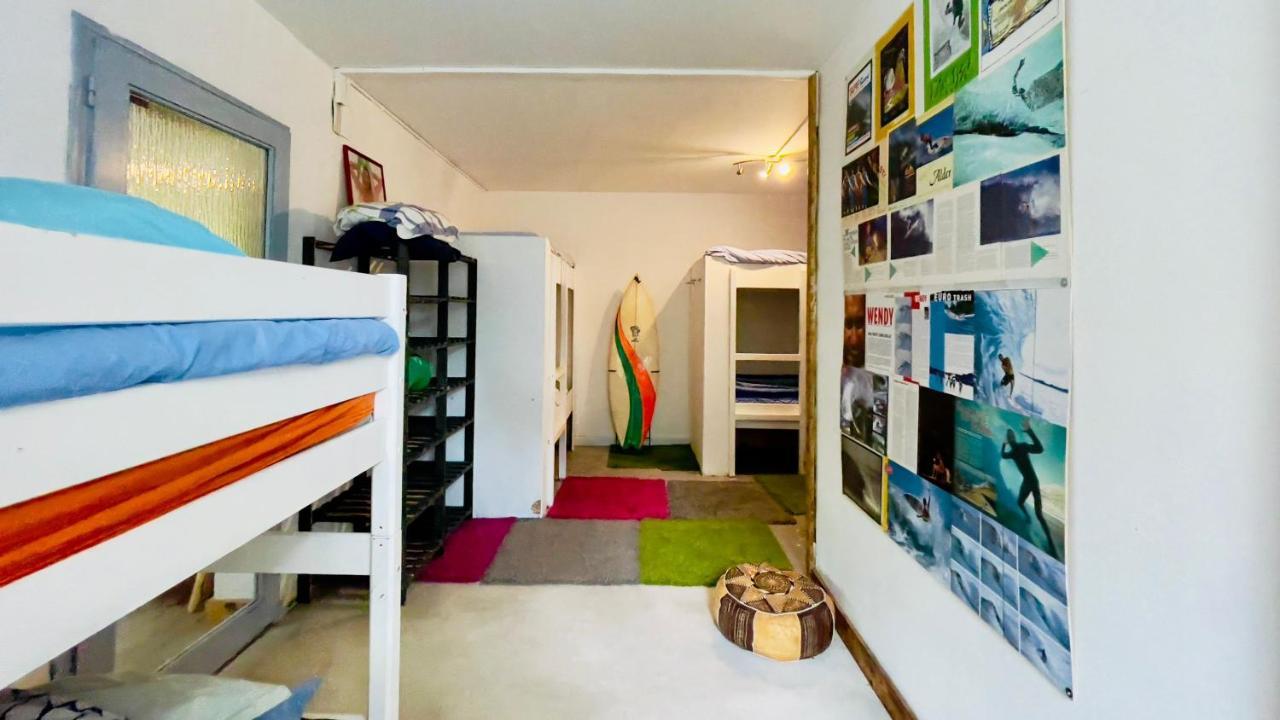 Carwyns Surf House Hostel Seignosse Exterior photo